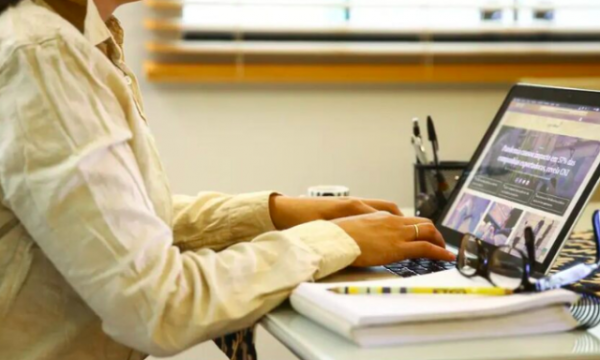 Mulheres têm salários 19% menores do que homens no Brasil, aponta relatório