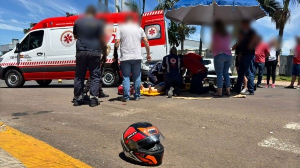 Acidente de trânsito no centro deixa mulher ferida