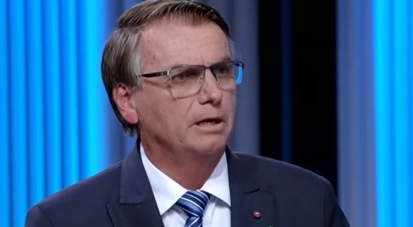 TSE suspende sessão e retoma nesta sexta julgamento sobre inelegibilidade de Bolsonaro