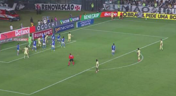 Vasco vence o Cruzeiro por 3 a 1 e soma mais três pontos