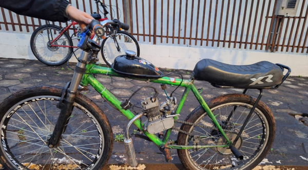 Bicicletas motorizadas ilegais são apreendidas