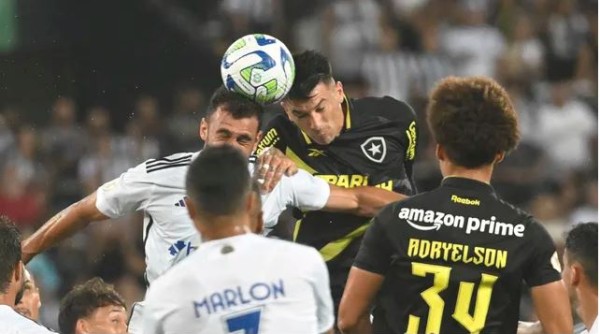 Em jogo de poucas emoções, Botafogo e Cruzeiro não saem do zero no Nilton Santos