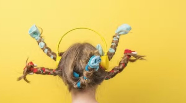 Veja ideias simples e baratas para fazer o cabelo maluco na escola