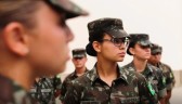 Exército faz seleção para alistamento militar de homens e mulheres