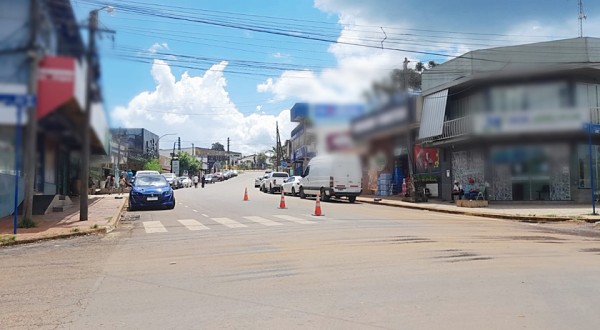 Rua Brasil volta a ter mão dupla