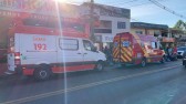 Homem sofre suspeita de fratura após colisão entre carro e moto