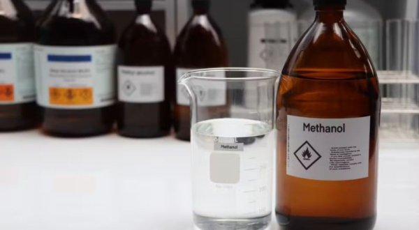 Brasil chega a 59 possíveis casos de intoxicação por metanol, diz ministro