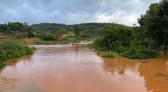 Tromba d’água atinge Bandeirantes, no interior do Paraná, e deixa 700 desabrigados