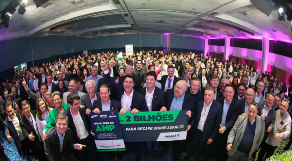 Ratinho Junior anuncia R$ 2 bilhões em recape asfáltico para cidades com até 100 mil habitantes