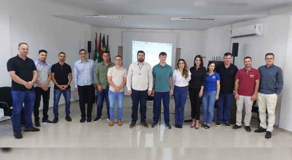 Núcleo de comércio exterior realiza reunião e encaminha pleitos