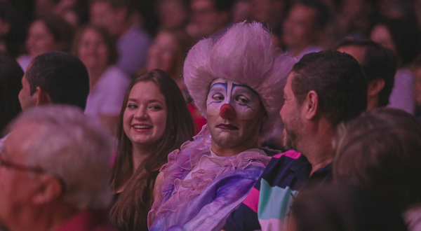 Sicredi Fronteiras realiza o Espetáculo da Cooperação em comemoração aos 35 anos