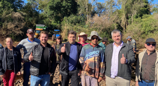 Parceria com Ampére vai viabilizar reconstrução de ponte entre os municípios