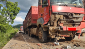 Motorista fica ferido após colisão frontal entre carro e caminhão na BR-163 em Guaraciaba