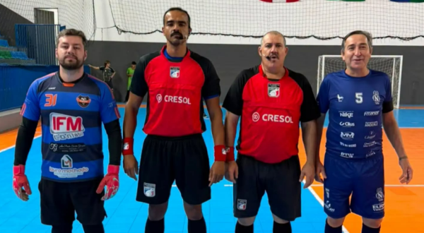 Campeonato Municipal de Futsal de Dionísio Cerqueira tem rodada com 16 gols e jogos equilibrados