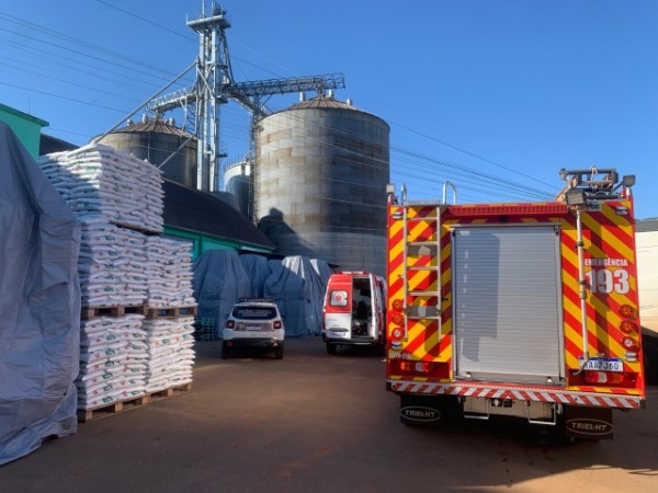 Silo se rompe, mata trabalhador e fere outros no Extremo-Oeste