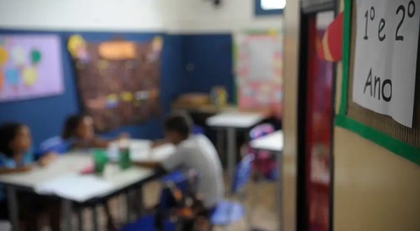 Brasil tem 2.237 escolas sem acesso a energia elétrica; 9 em cada 10 estão no Norte