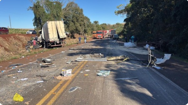 Grave acidente envolve seis veículos e interdita totalmente a rodovia BR-369