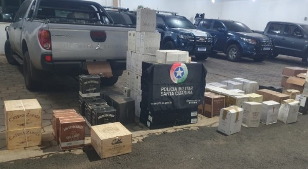 Polícia Militar apreende 567 garrafas de vinho argentino transportadas irregularmente