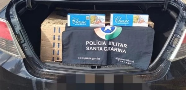 Veículo de Saltinho é flagrado com carga de cigarros contrabandeados na SC-305