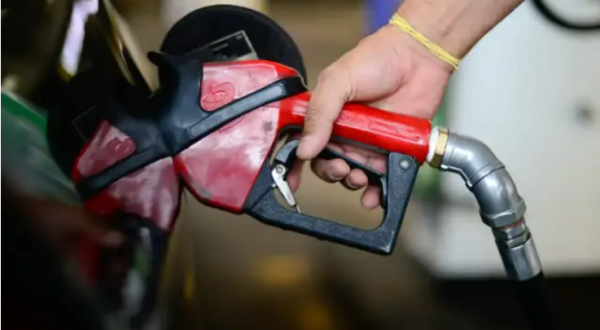 Governo prorroga subsídio ao diesel por mais 30 dias
