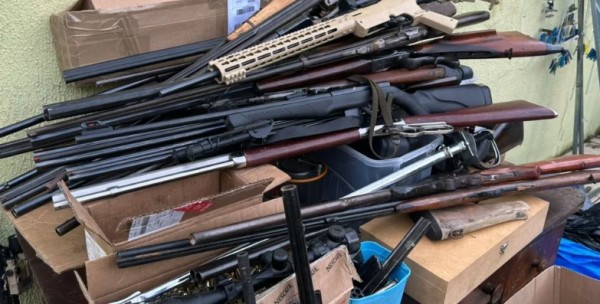 Polícia Civil prende ex-militar suspeito de fornecer armas para facções do RJ