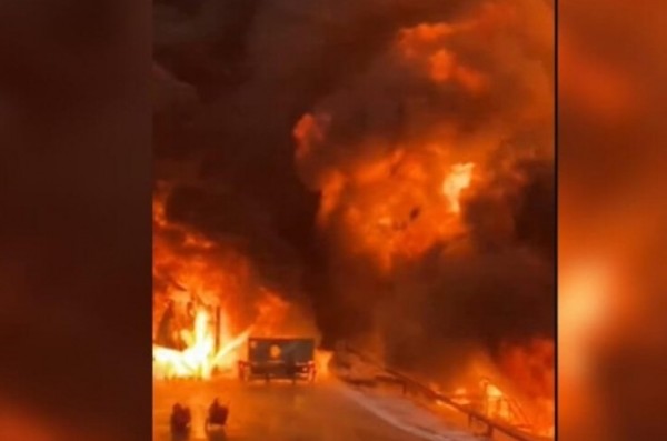 Vazamento em caminhão pode ser a causa de incêndio em depósito de combustíveis