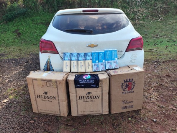 PM apreende carga de cigarros contrabandeados