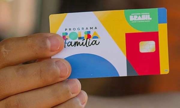 Bolsa Família começa a ser pago hoje a 21,1 milhões de beneficiários