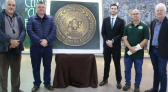 Obra em homenagem às vítimas da tragédia da Chapecoense é entregue