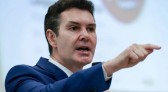 Governo estuda incluir famílias com renda de até R$ 12 mil no Minha Casa, Minha Vida, diz ministro