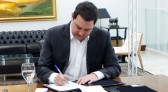 Decretos reduzem tempo para promoção na carreira de bombeiros e policiais militares
