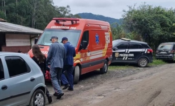Mulher sai de casa para arrumar bomba d’água e é encontrada morta em SC