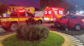 Colisão entre carro e motocicleta deixa dois feridos