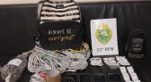 Polícia Militar prende dois homens tentando arremessar celulares para dentro de penitenciária