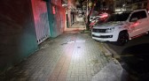 Adolescente é atingido por tiro no centro