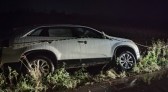 Homem fica ferido após saída de pista