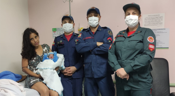 Com o auxilio dos bombeiros, mãe dá à luz no Bairro Isol