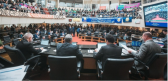 Deputados de SC aprovam aumento dos próprios salários em menos de um minuto