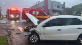Colisão frontal deixa duas pessoas feridas na Rua Vereador João Verona
