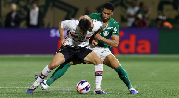 Palmeiras vence o São Paulo em clássico disputado em Barueri