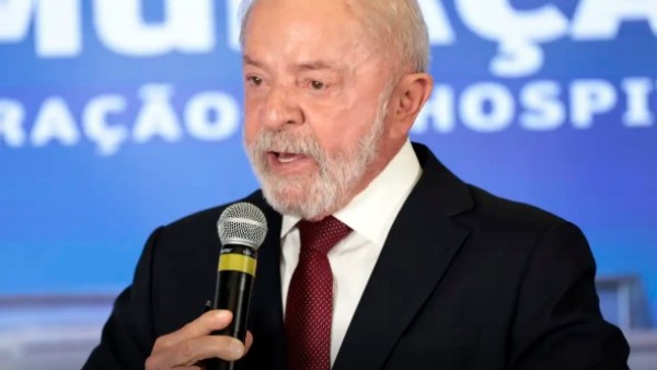 Lula critica ameaças de Trump ao mundo e defende papa Leão XIV