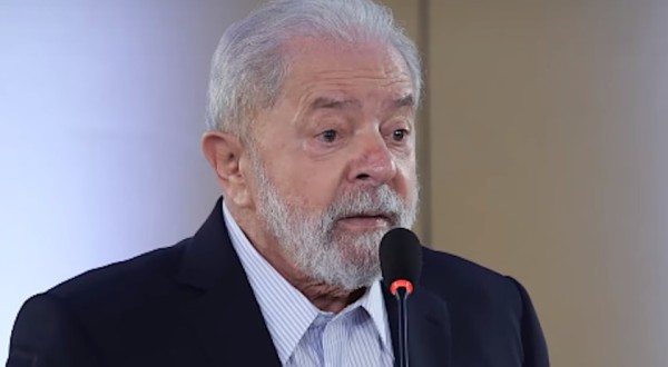 Lula participa de reuniões em Brasília pela primeira vez depois de eleito