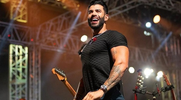 Gusttavo Lima vence na Justiça processo contra homem por citar número de celular em música