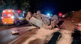 Motorista perde controle e capota veículo na BR-158