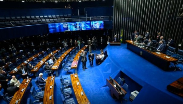 Veja quem são os novos senadores e como fica a composição do Senado