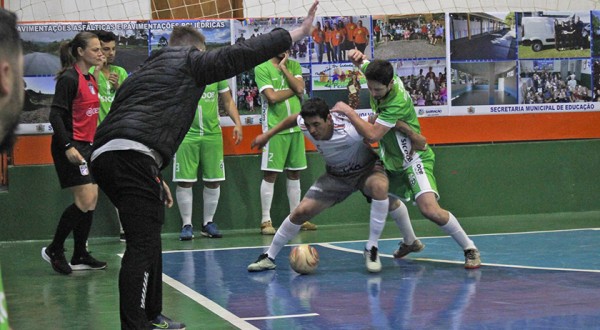 Em jogo truncado, Barracão e Ampére empatam em 04x04