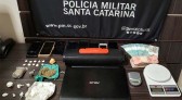 Polícia Militar prende três pessoas por tráfico de drogas em Maravilha