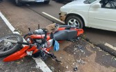 Colisão entre moto e carro deixa duas pessoas feridas