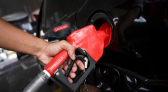 ICMS sobre gasolina, diesel e gás de cozinha vai subir em 2027; veja valores