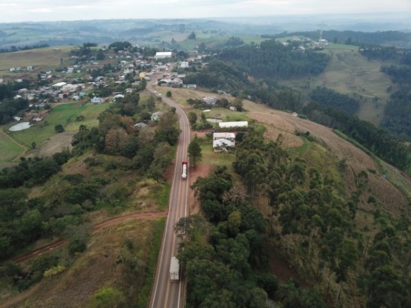 PMRv realiza operação com drone na SC 163 no Extremo Oeste